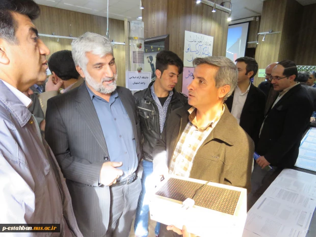نمایشگاهی از دستاوردهای دانشجویان آموزشکده 14