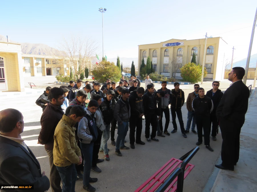 بازدید دانش آموزان هنرستان از آموزشکده 2