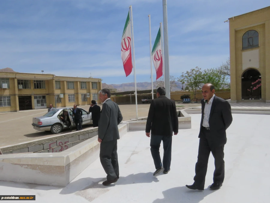 بازدید مسئولین استان و شهرستان از دانشکده فنی استهبان در فروردین ماه1395 2