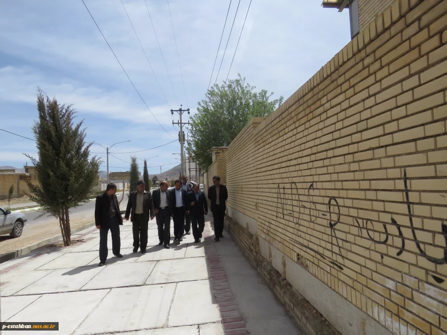 بازدید فرماندار شهرستان از دانشکده فنی استهبان 2