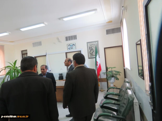 بازدید ریاست آموزش و پرورش شهرستان از دانشکده فنی استهبان 3