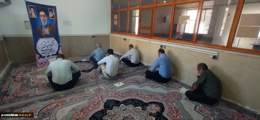 برگزاری مراسم یاد امام شهید و زیارت عاشورا 4